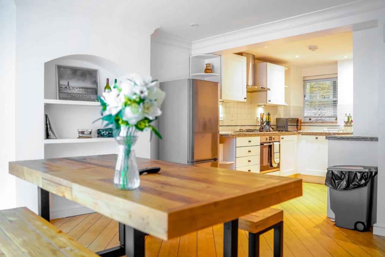 Beautiful & Historic Victoria 3Brs Retreat With Ac Villa London Eksteriør bilde